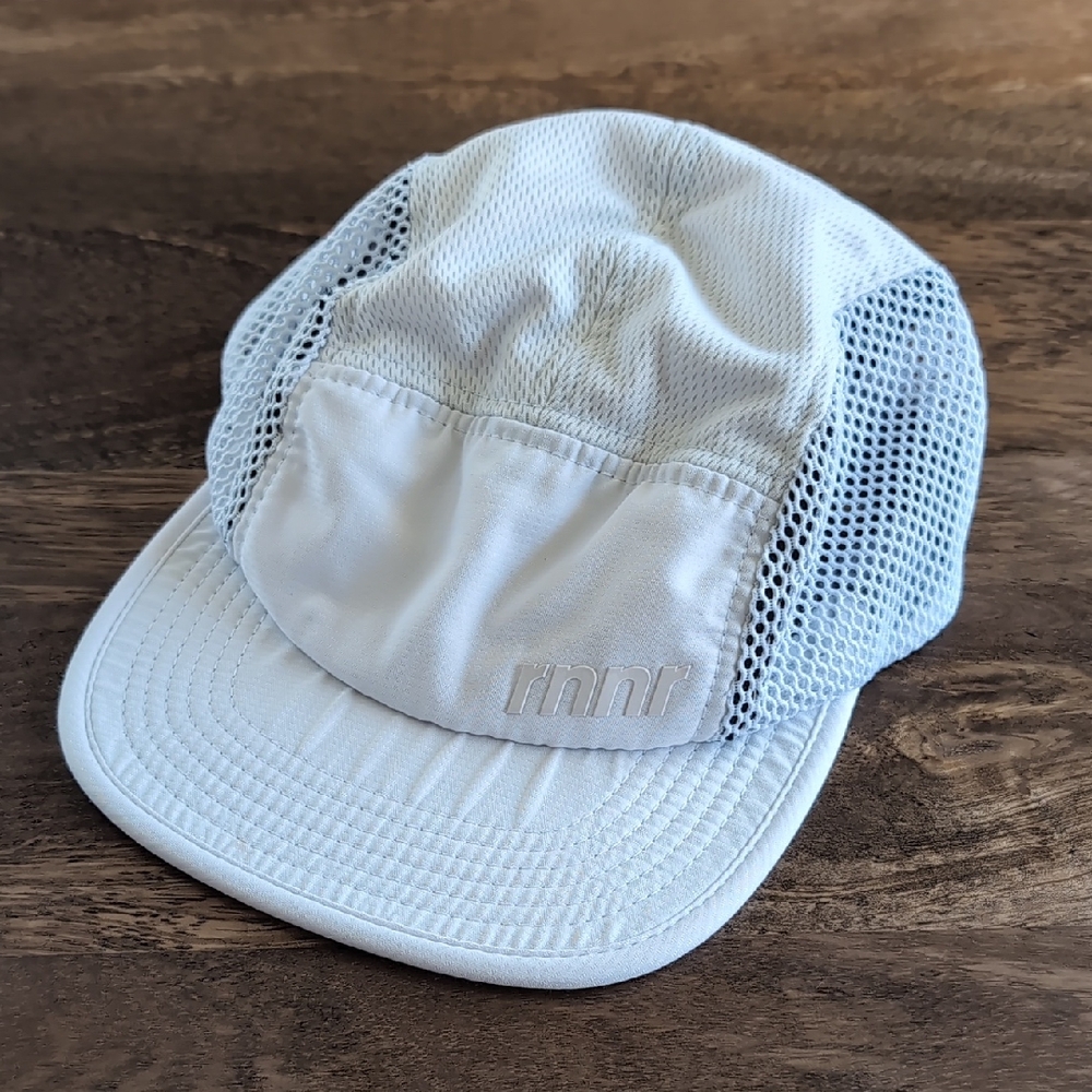 rnnr White Mesh Cap